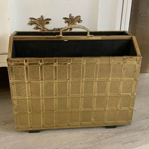 Magnificent Vintage Metal & Wood Magazine Rack Gold Brass MCM textured w handle - Picture 3 of 11
